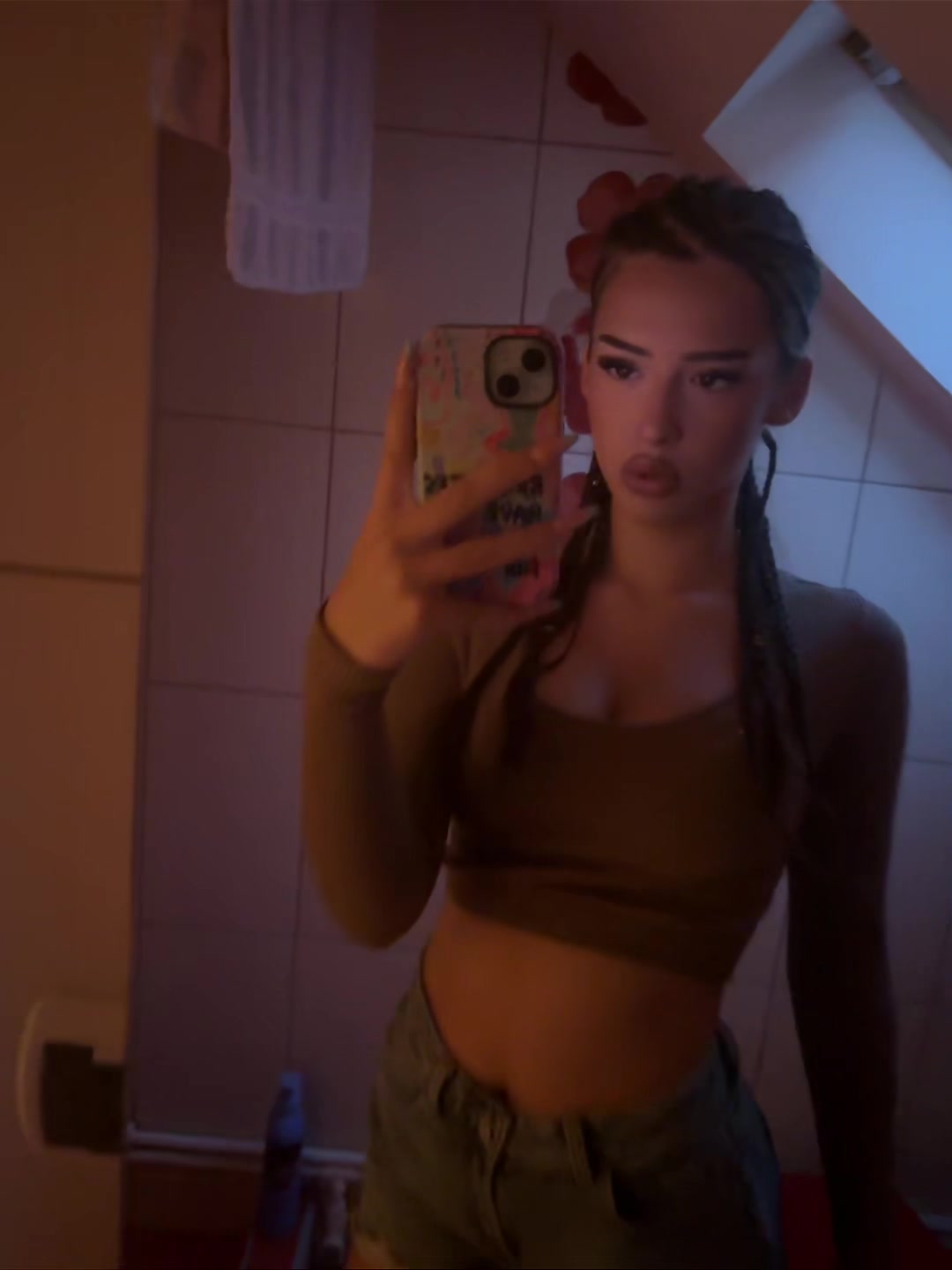 @𝐢𝐯𝐨𝐧𝐢𝐜𝐚