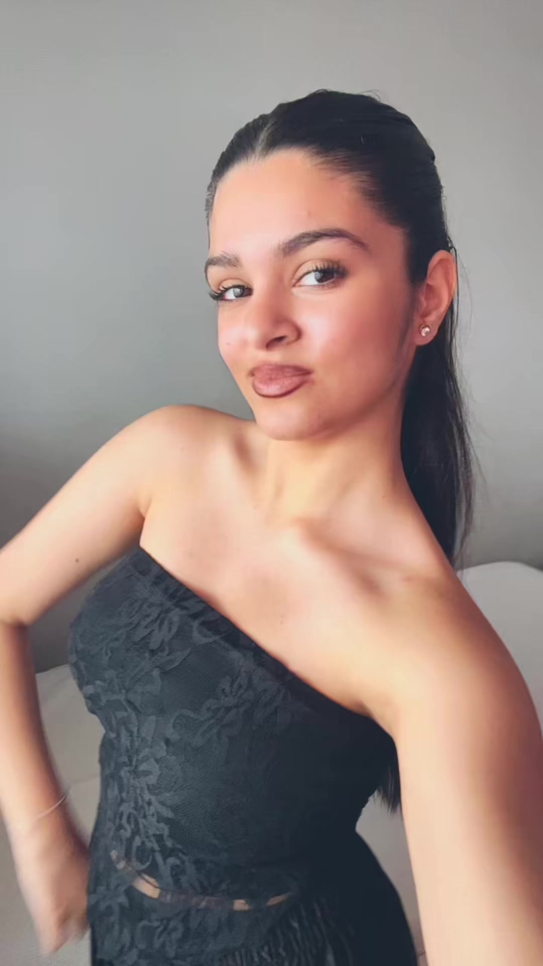 @Suzi Hristova