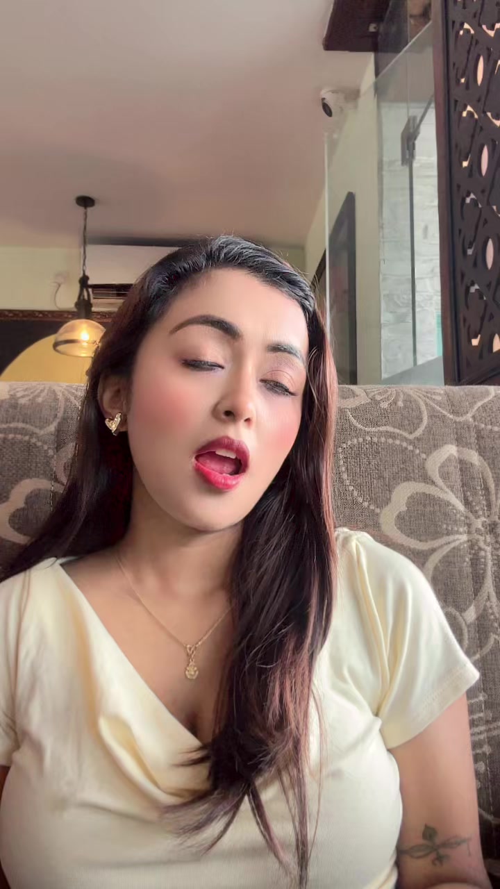 @DEEPA🦋