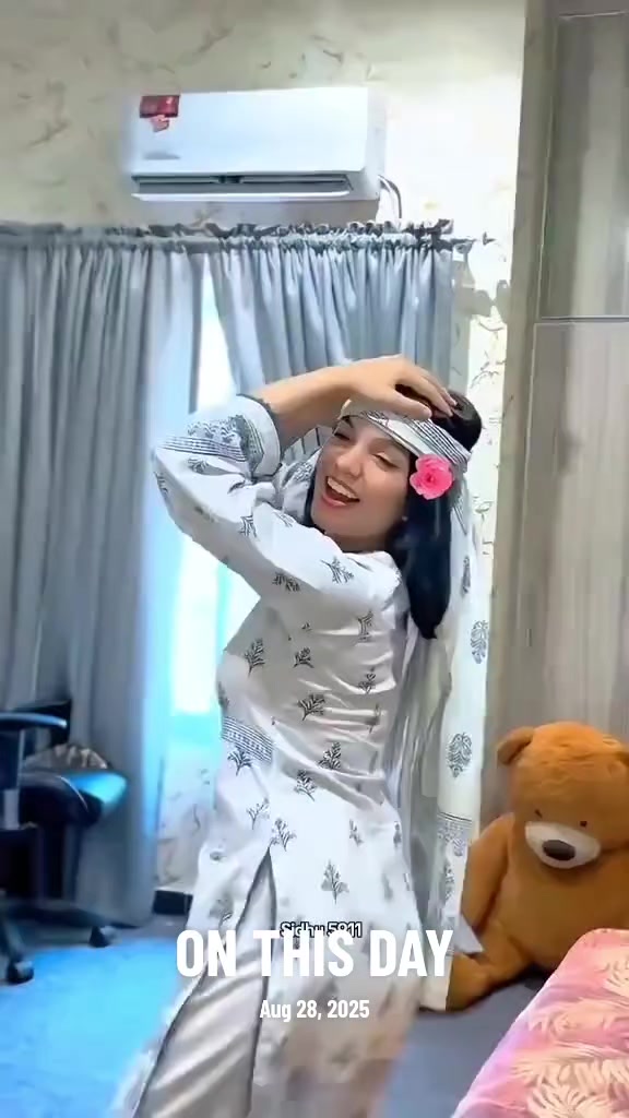 @𝐒𝐈𝐃𝐇𝐔 𝐏𝐑𝐈𝐌𝐄 👑