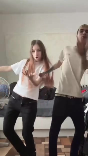 @<333*