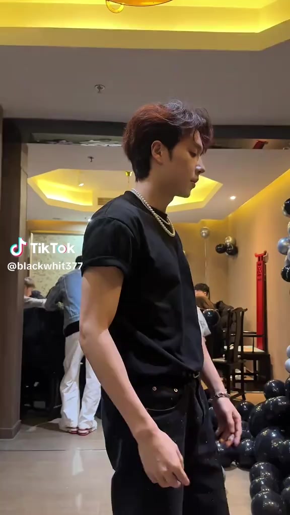 @BHUTAN(MR.BEAST👑🔥😎)