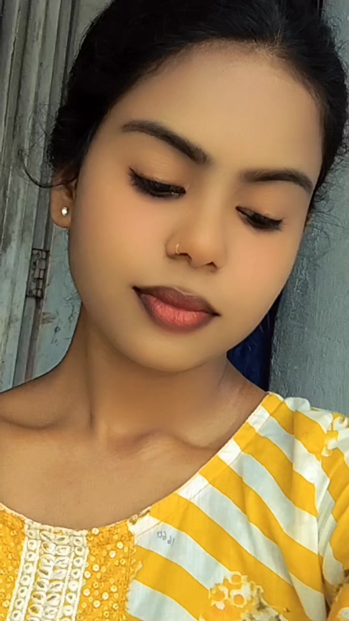@Mûñû💗