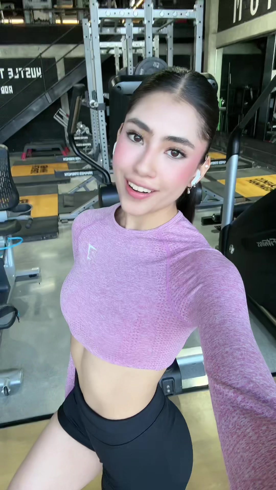 @nicoleriverz