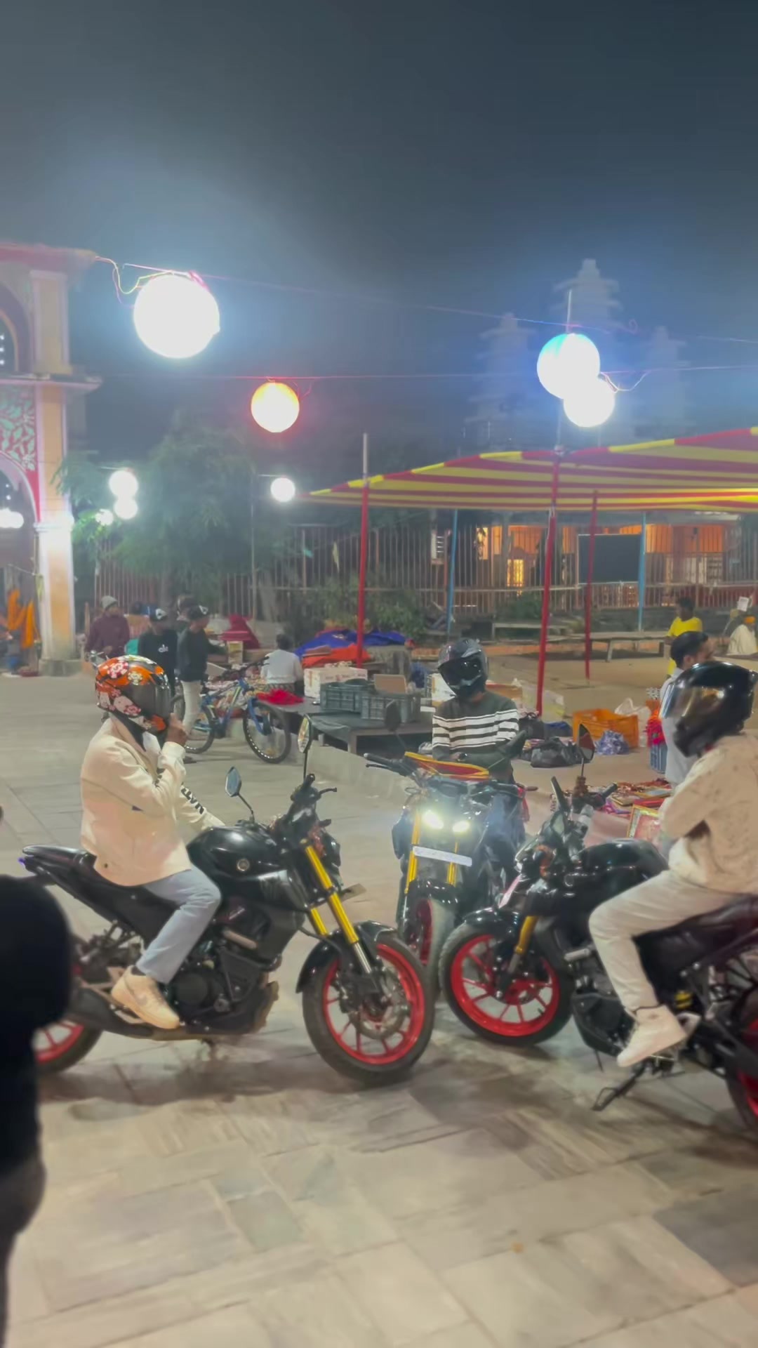 @R I T I K