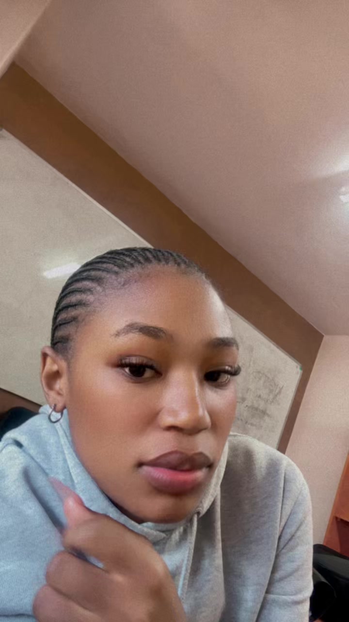 @Akhona🧸🫧 the graduate 👩🎓