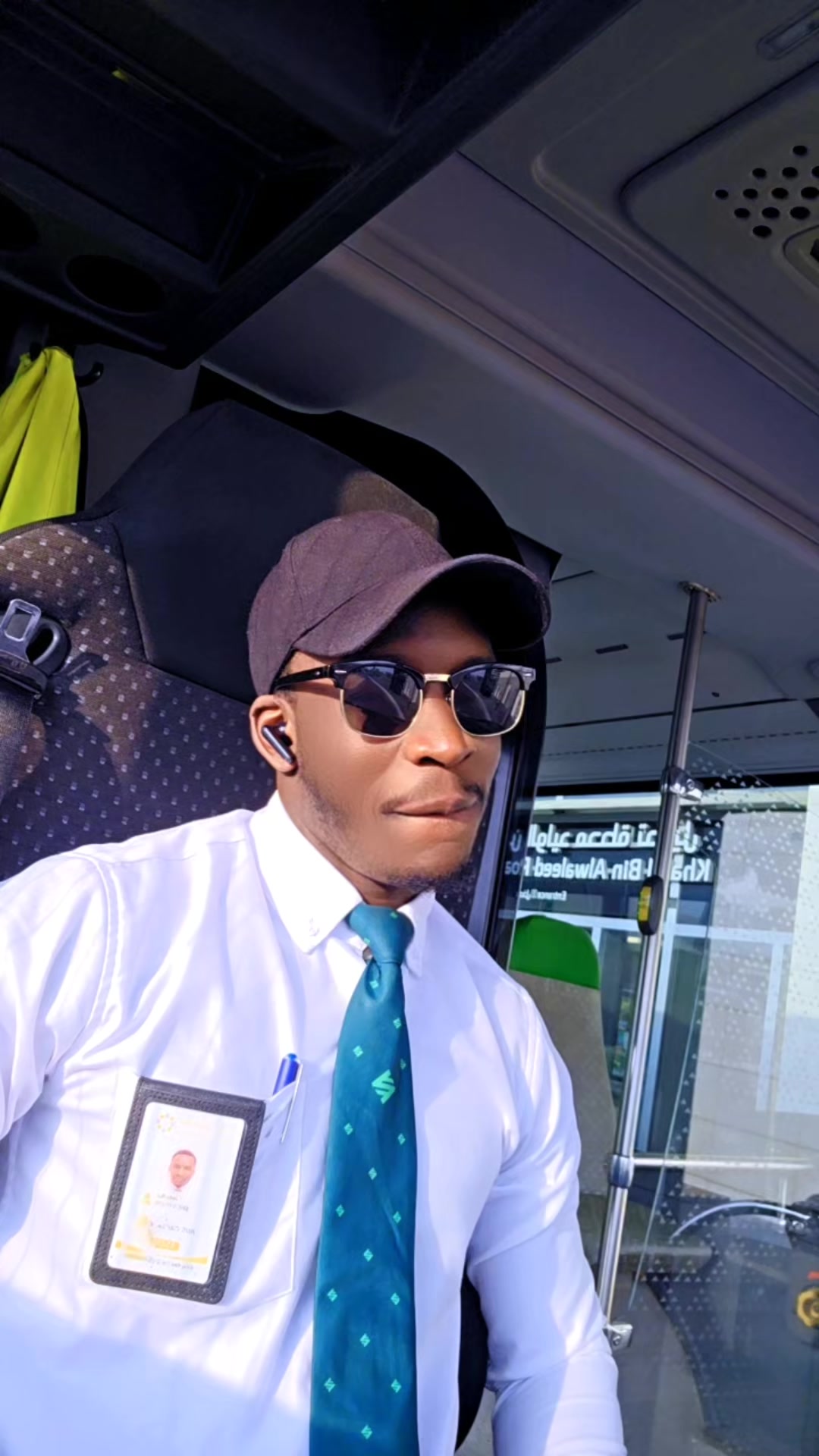 @Young  King 👑