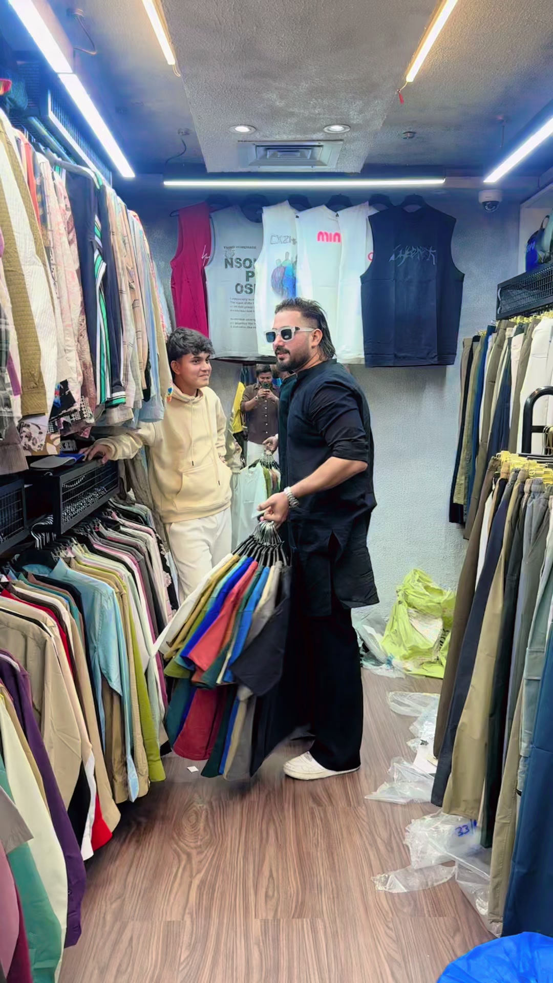 @AG HUB GARMENTS