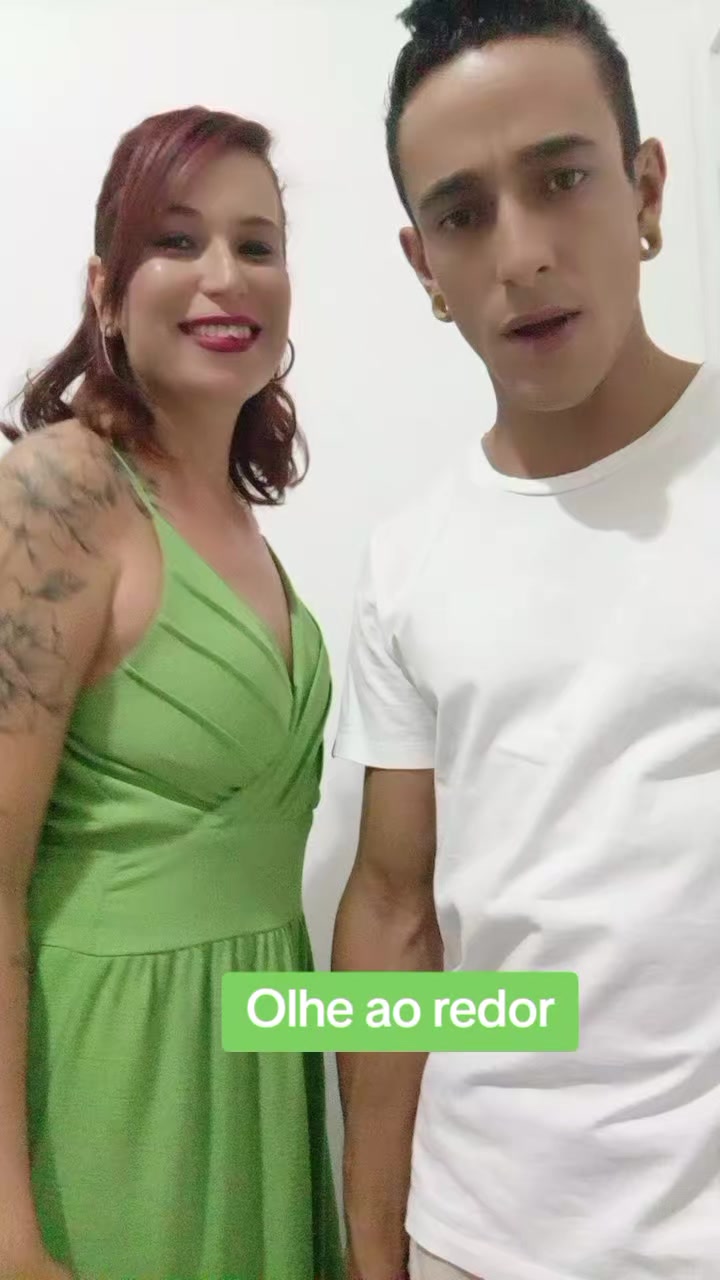 @Ta&iacute;s e Daniel