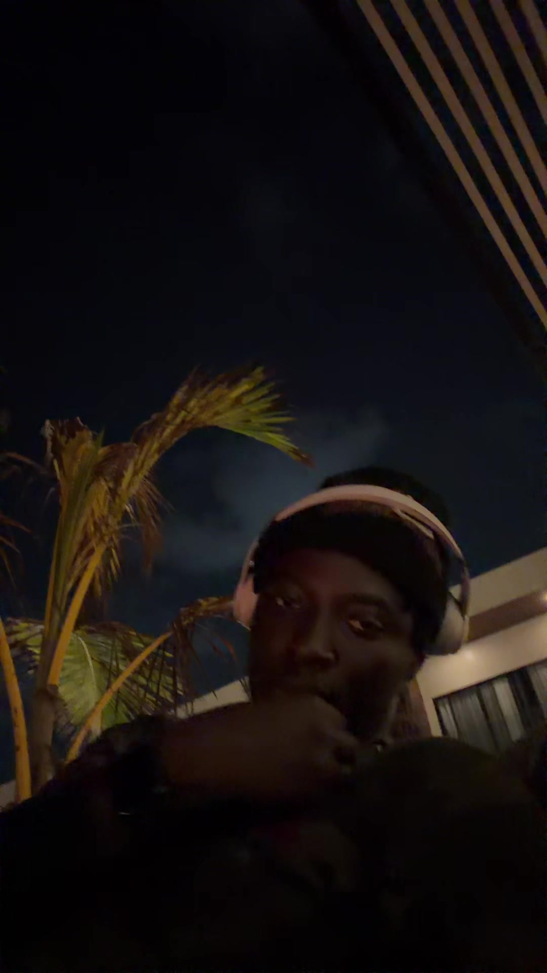 @Bigg_paradise