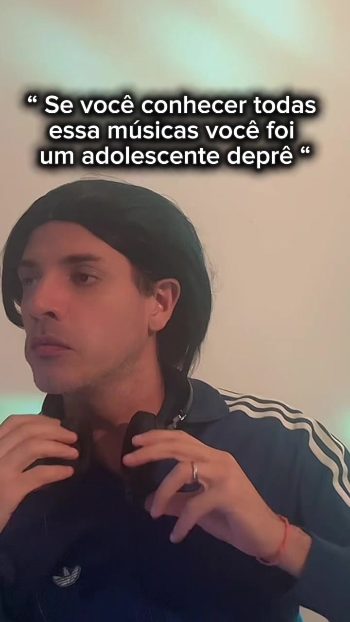 @J U L I O.B E CH E L L I
