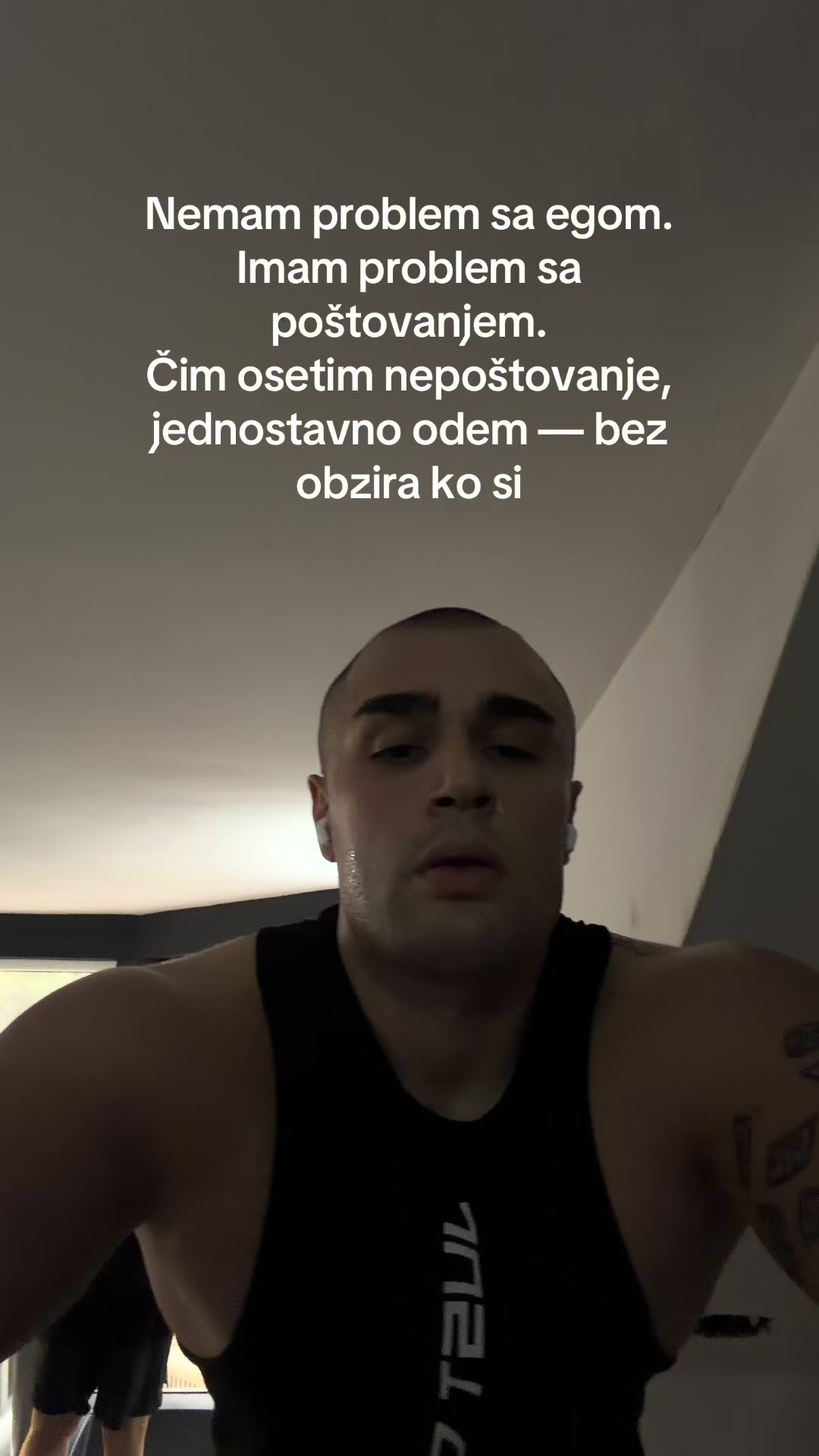 @V U K
