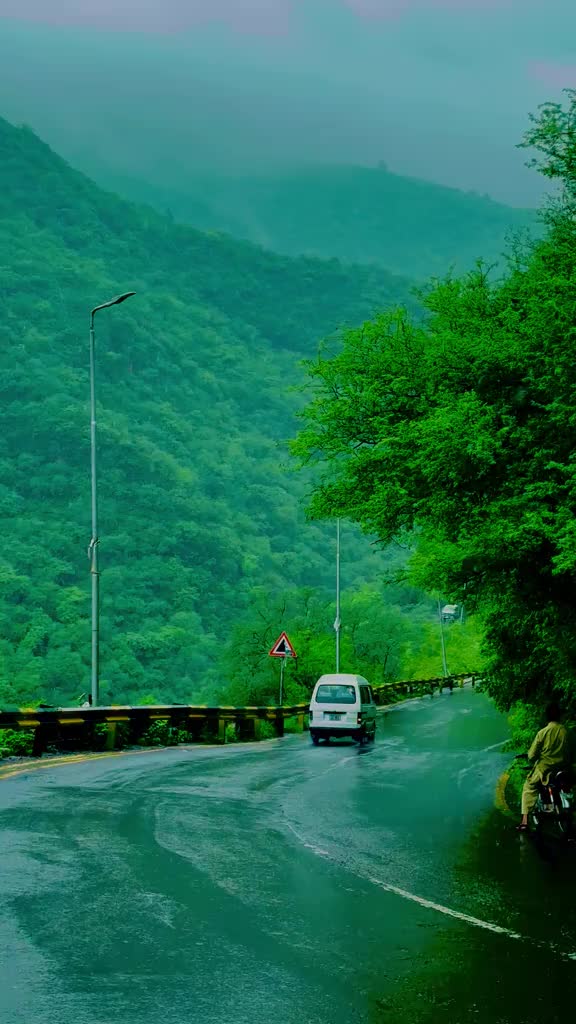 @Mithoo🇵🇰