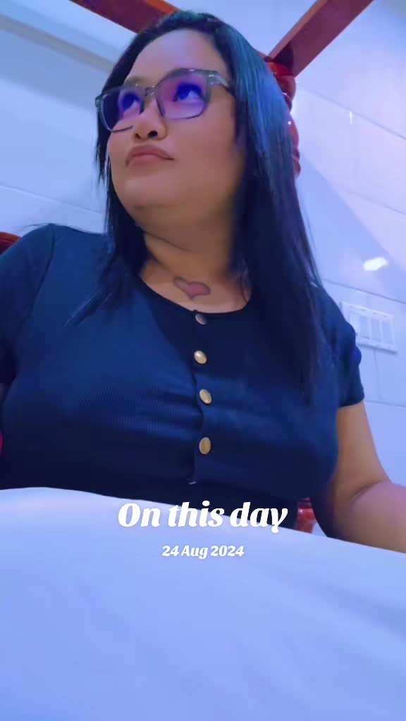 @🤪honorable babe niki 😝