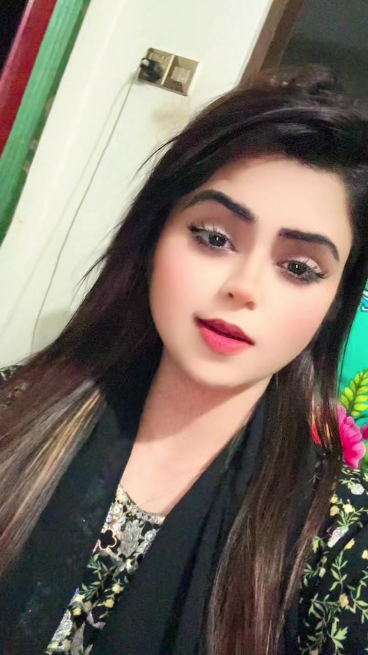 @মিস গোলাপি