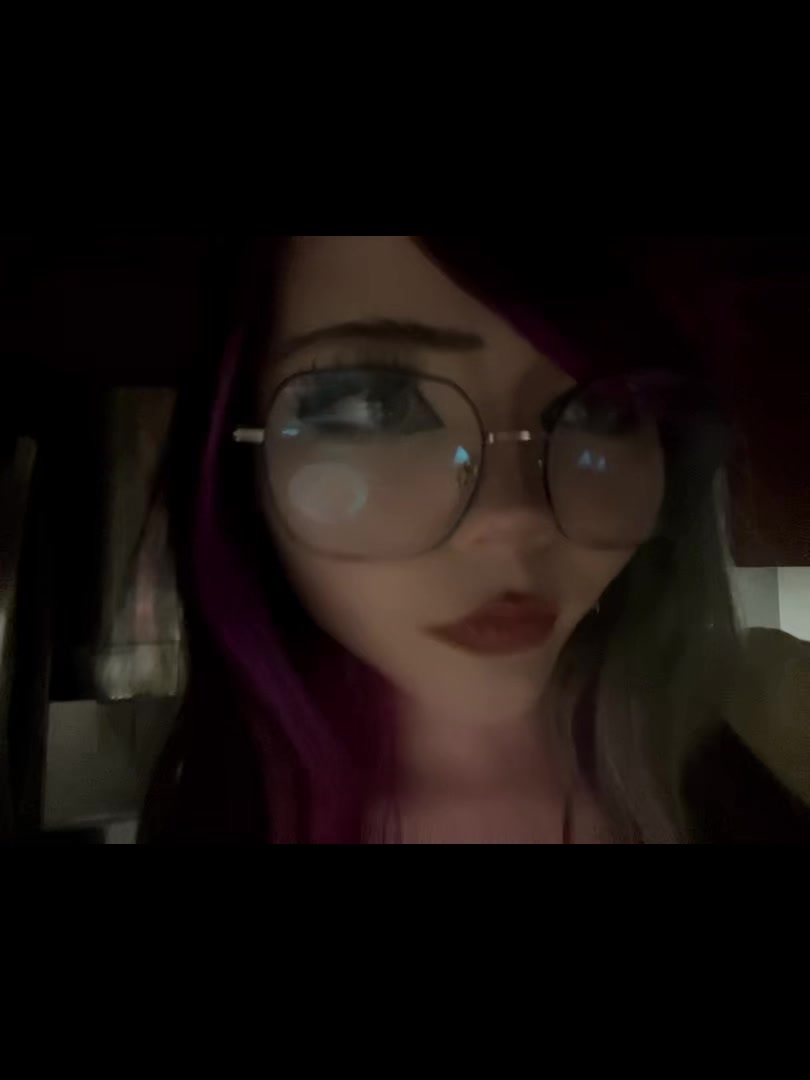 @ELL!!👽🦇