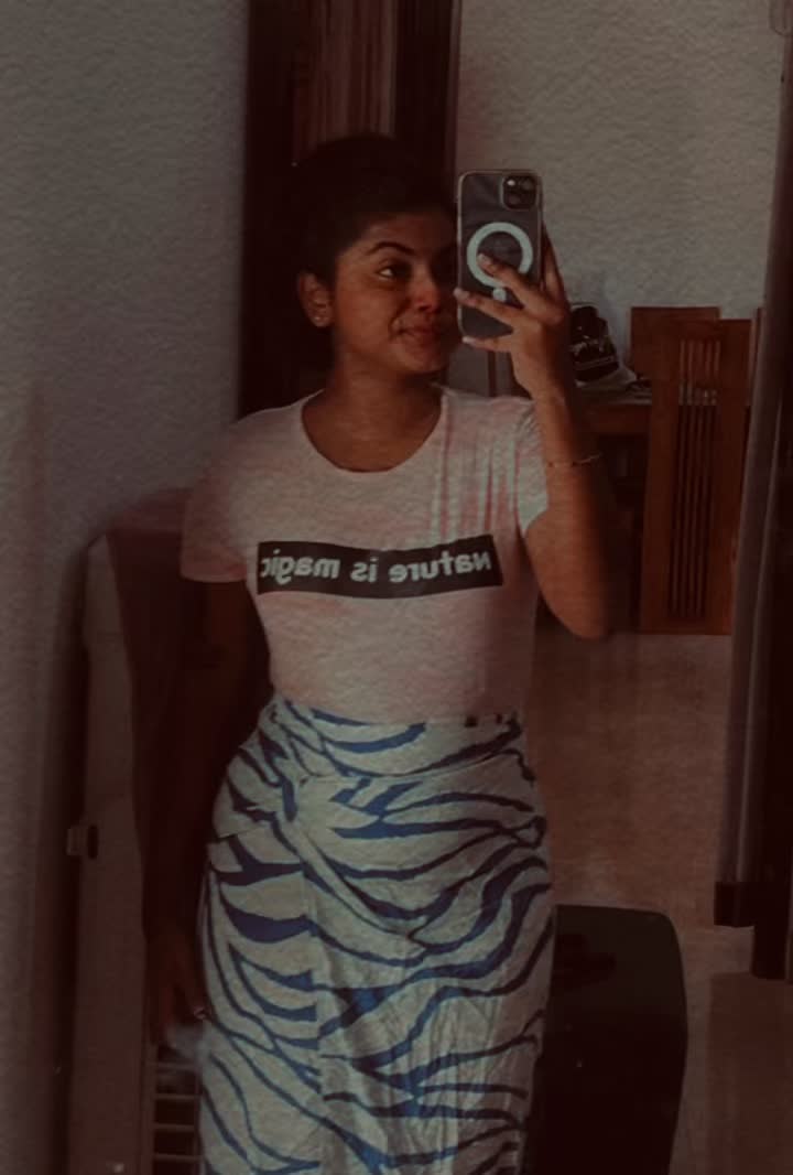 @Shenu girl 20 💗👀