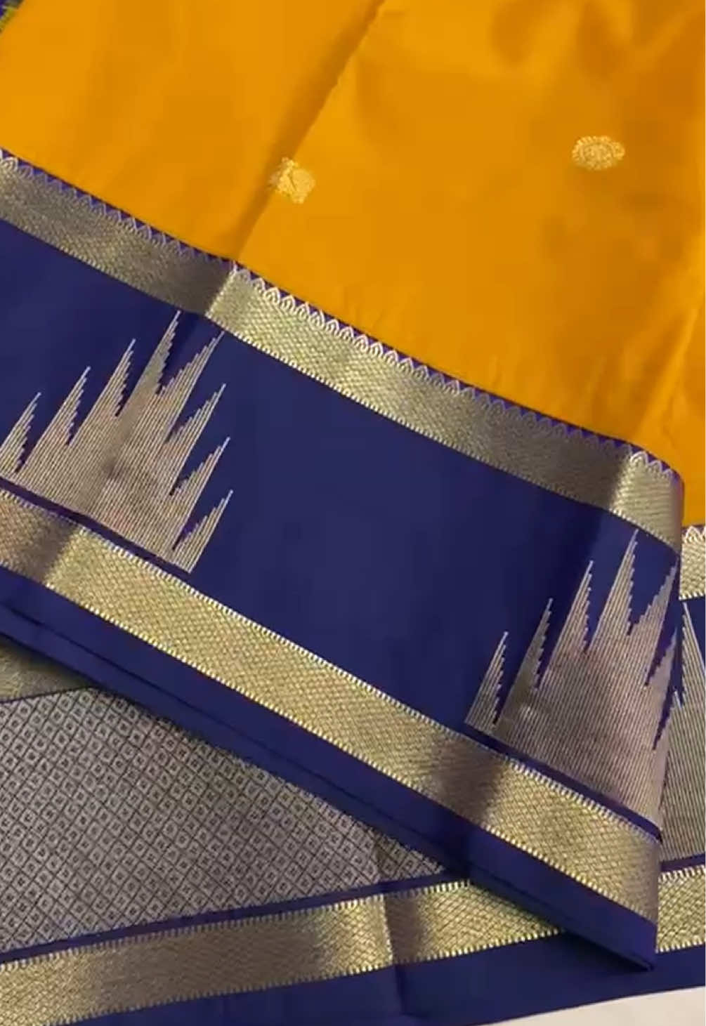 @Six Yards Pattu