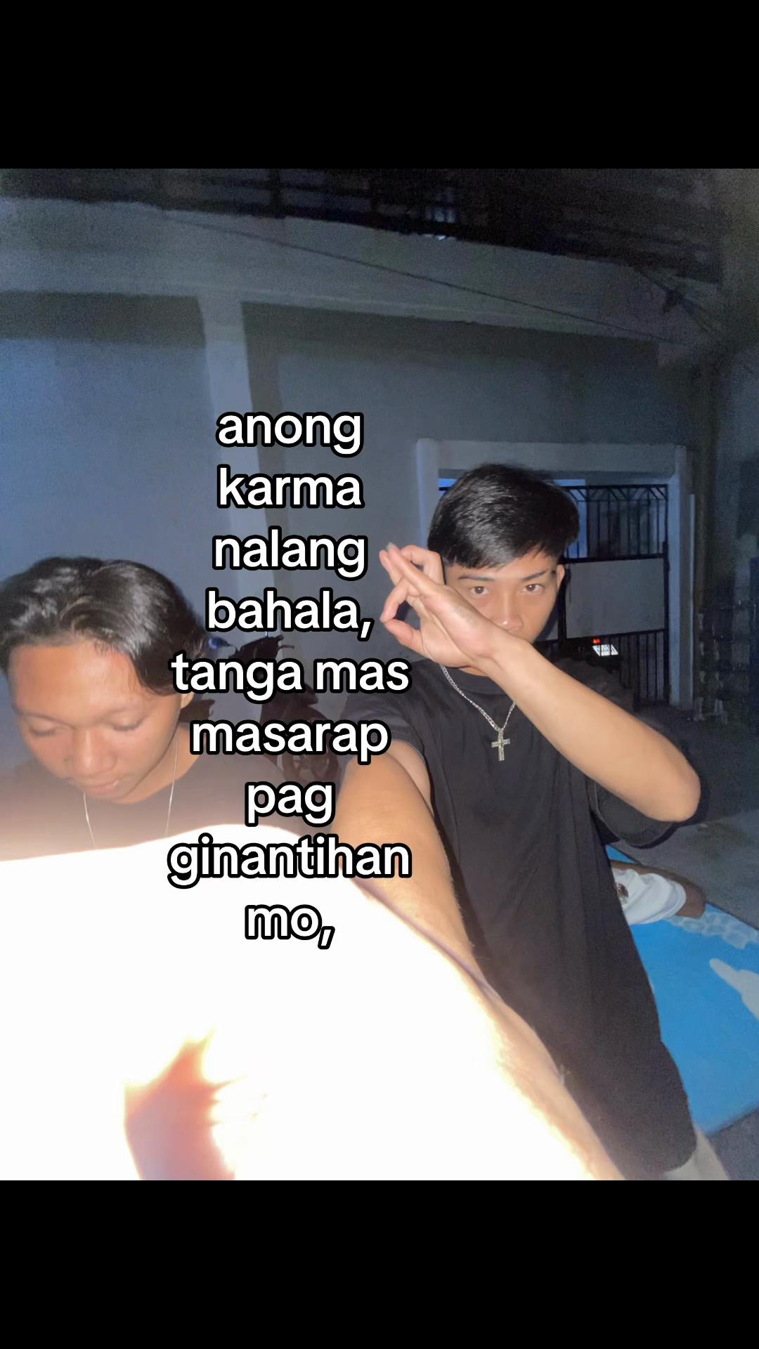 @@ian_okz