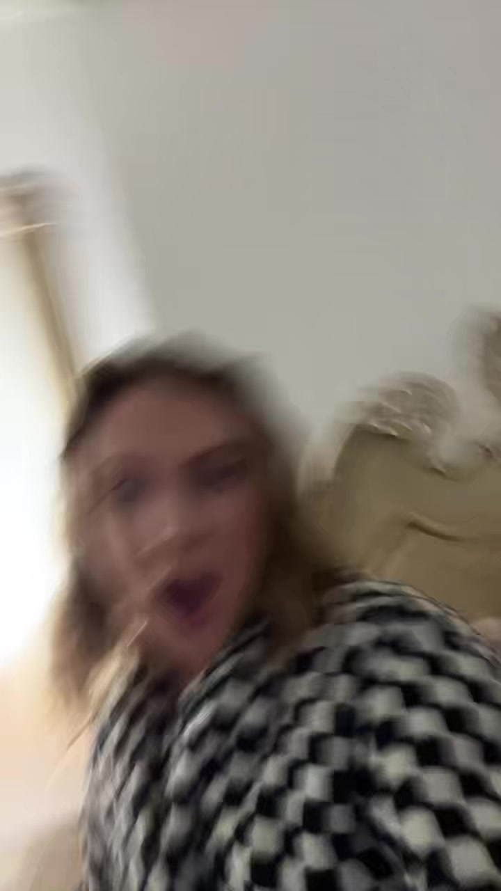 @Bee