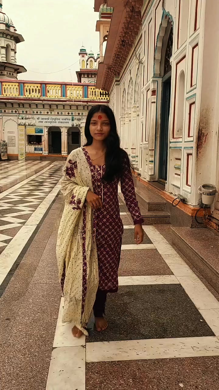 @निकिता ठाकुर