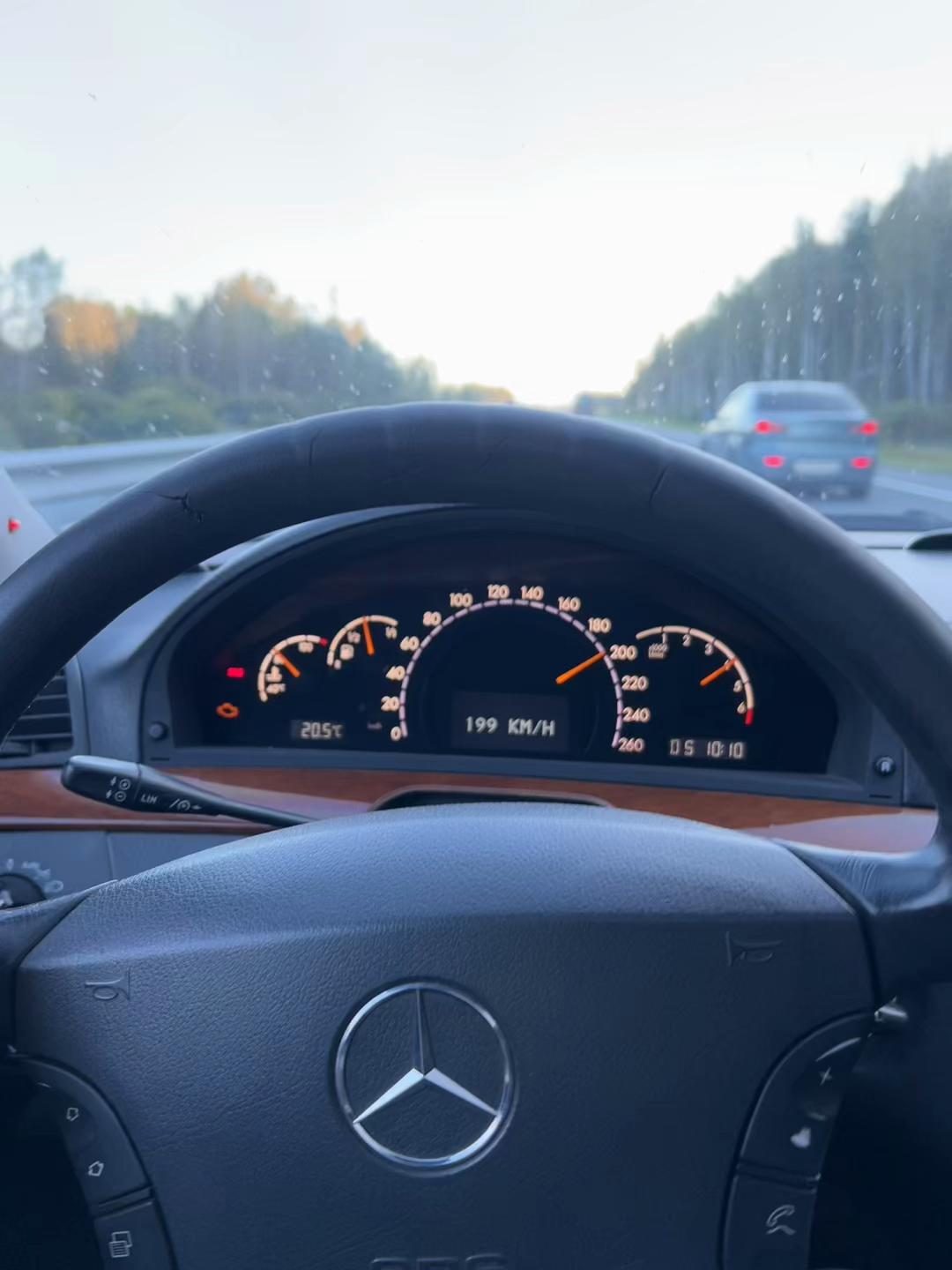 @INSTTRUKTOR