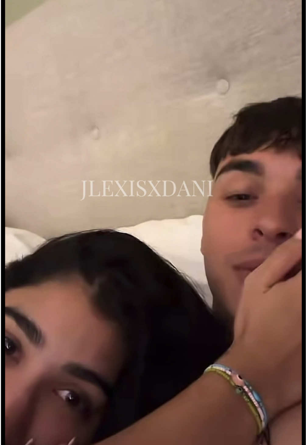 @JlexisXDani