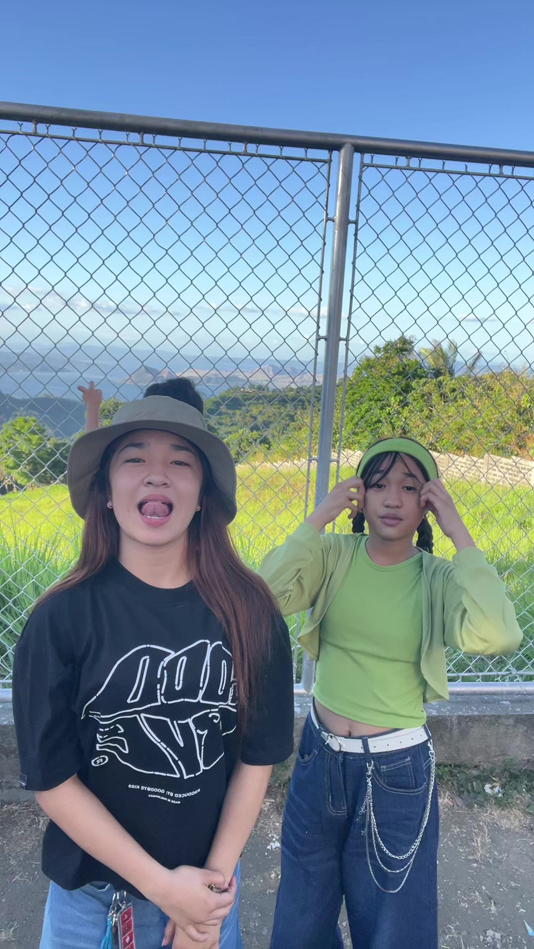 @Ninis and Bella