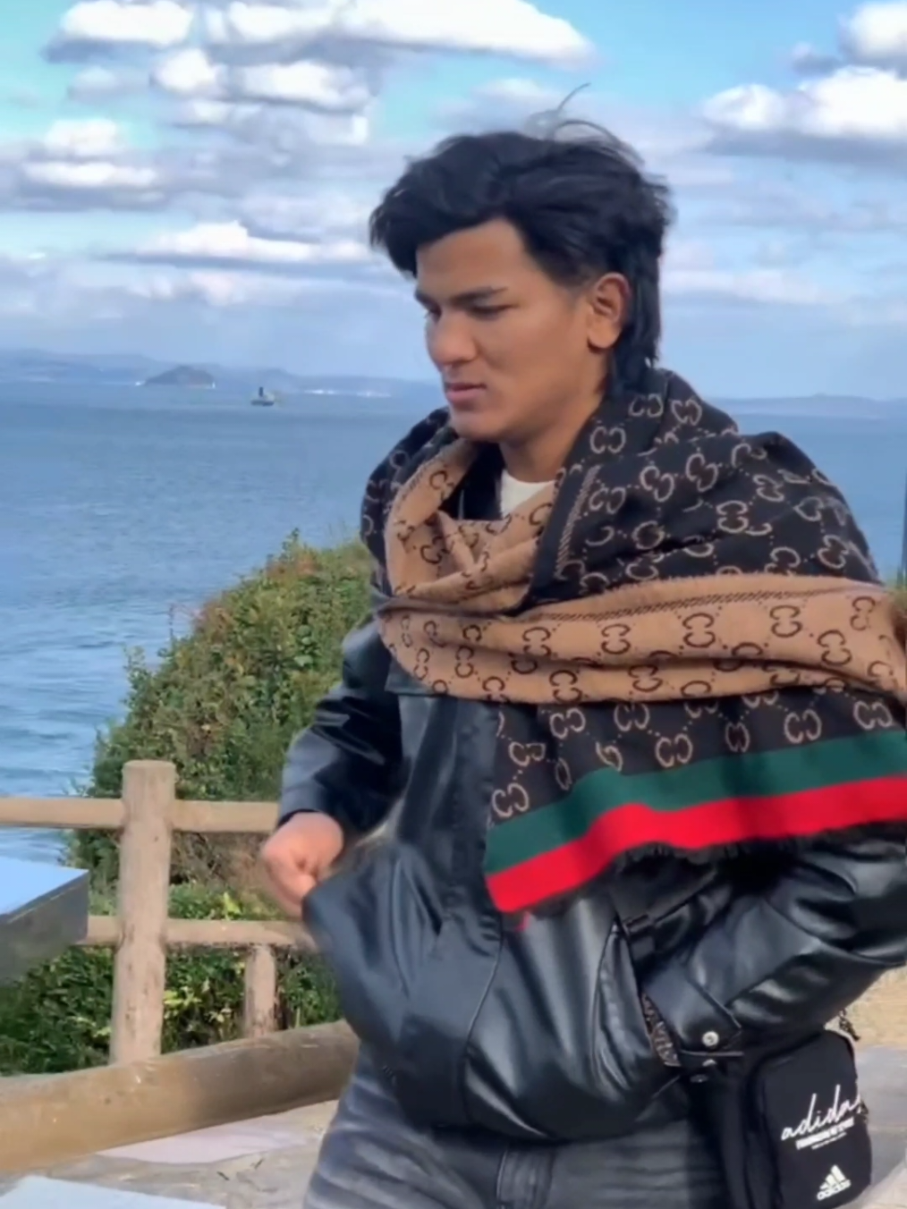 @LEO 愛