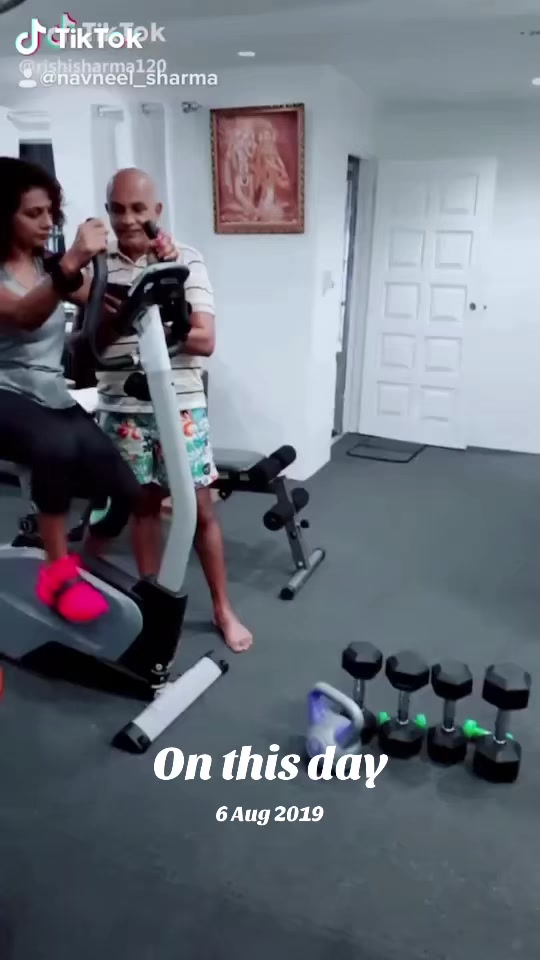 @navneel_sharma