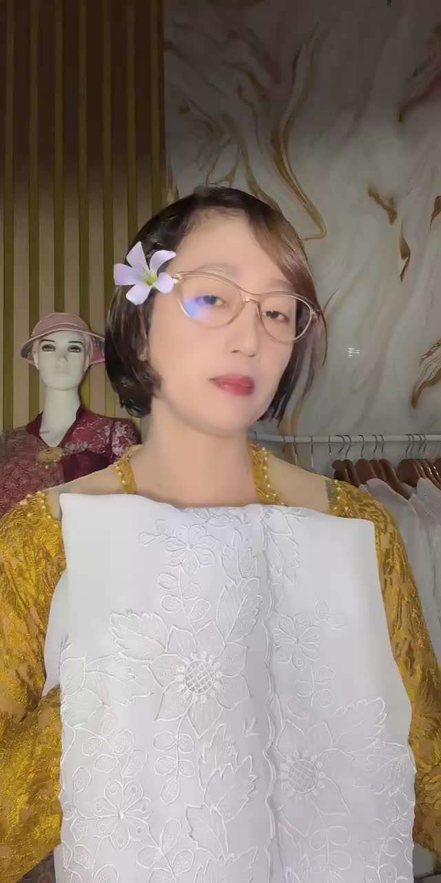 @Tut-Nick Ud Sari ID