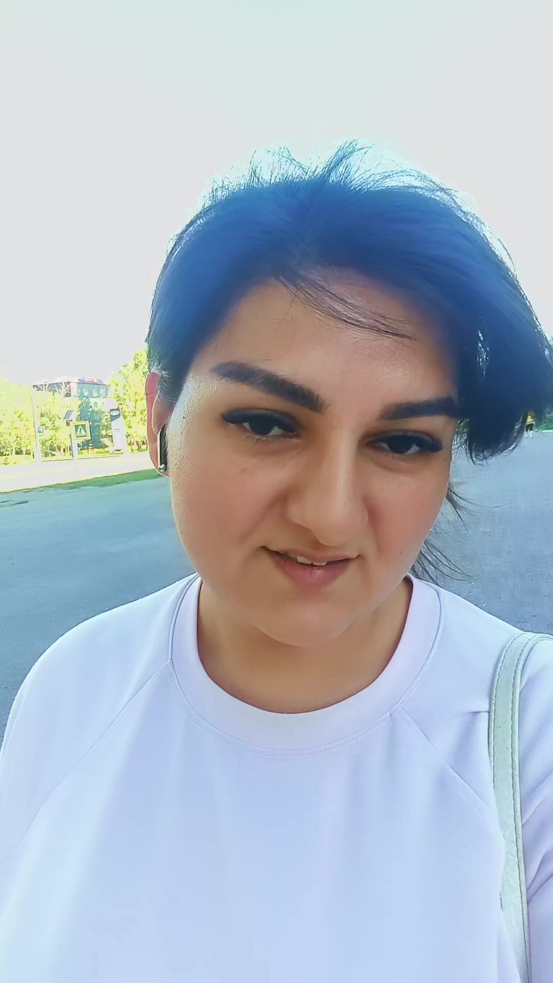 @Роза