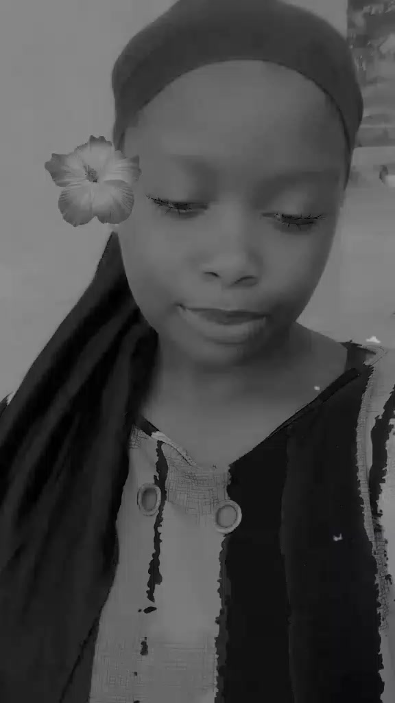 @Tânia Usseny