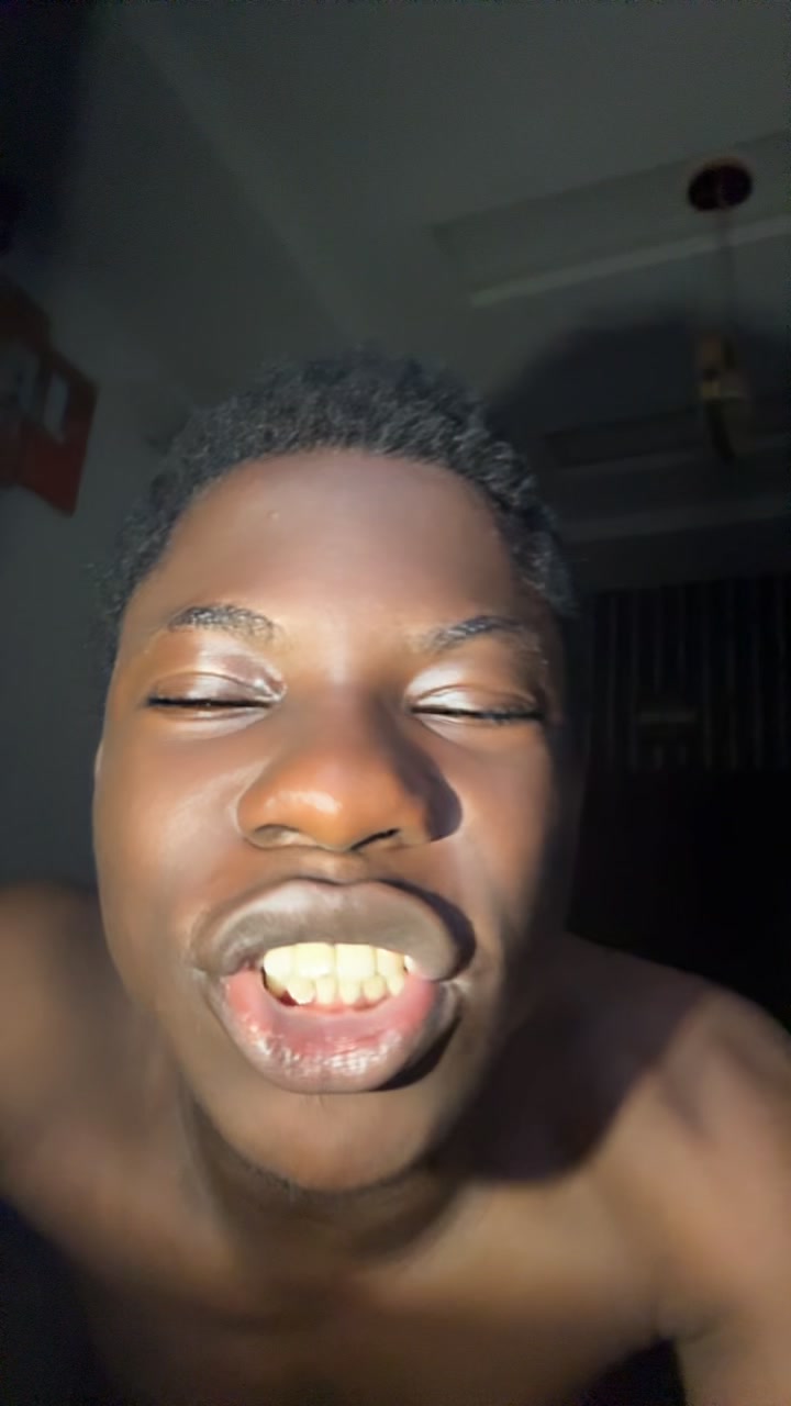@_ 𝙾𝙻𝚄𝚆𝙰𝚃𝙾𝚂𝙸𝙽 👑🦍