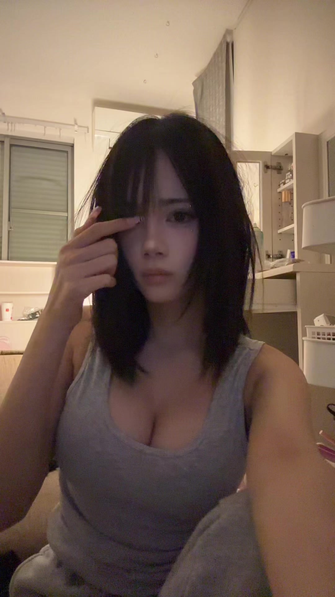 @dyznfjvsjbv