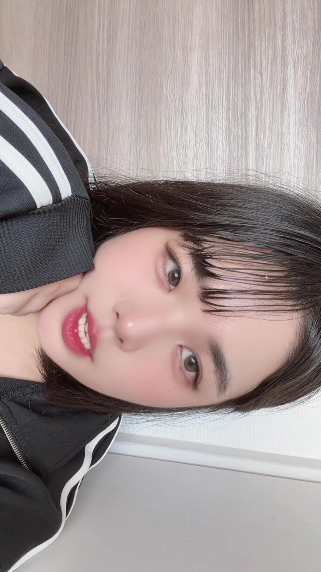 @りな
