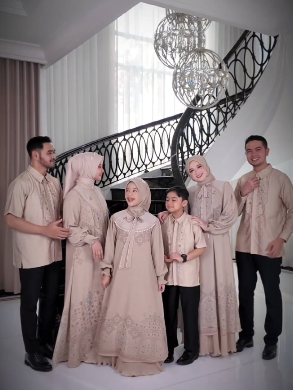 @SARIMBIT LEBARAN