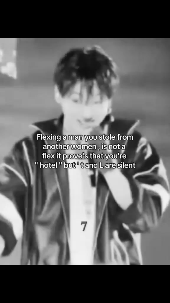 @𝟕
