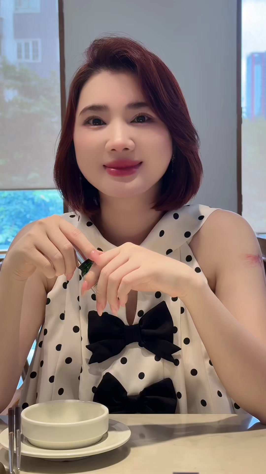 @Ho&agrave;ng Phi Huyền