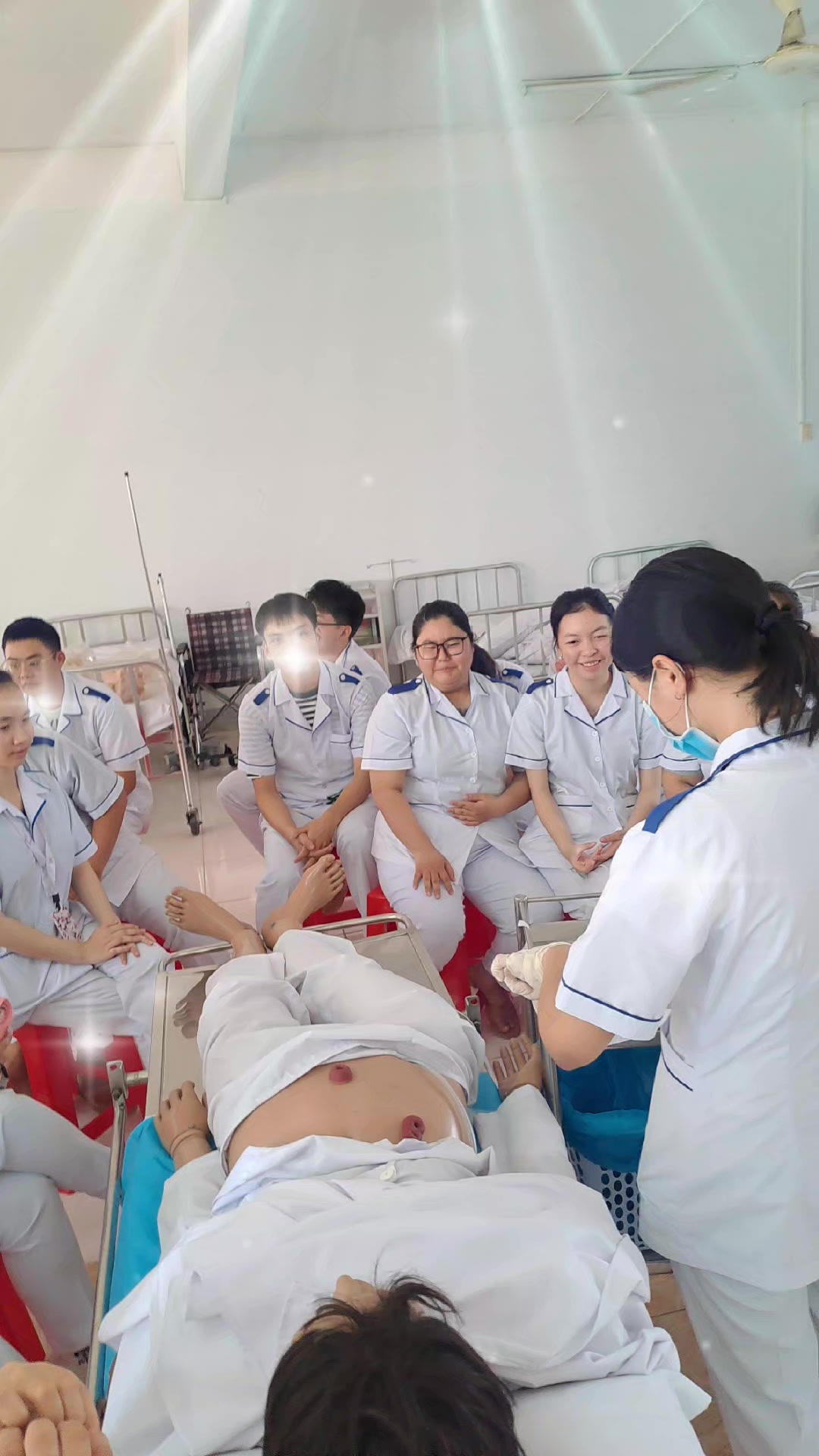 @📣C&ocirc; Phụng đ&acirc;y n&egrave;😆