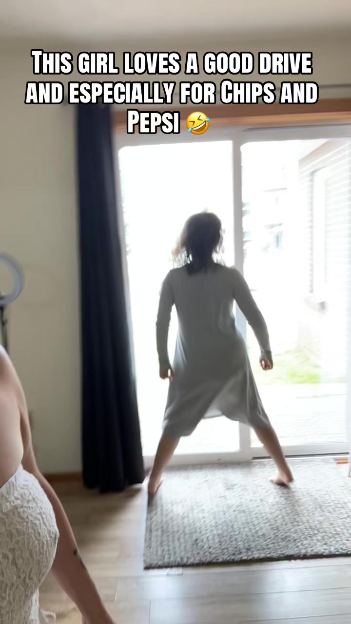 @Hotmomvibes