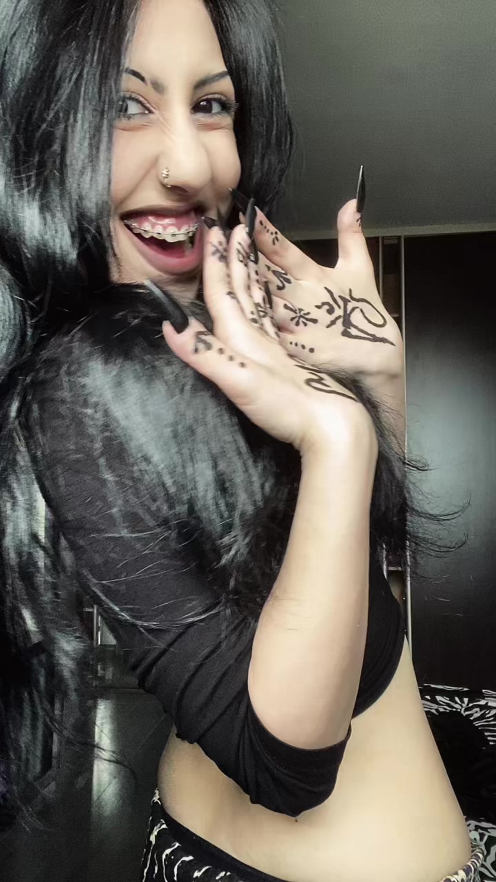@🕸️Vanessa