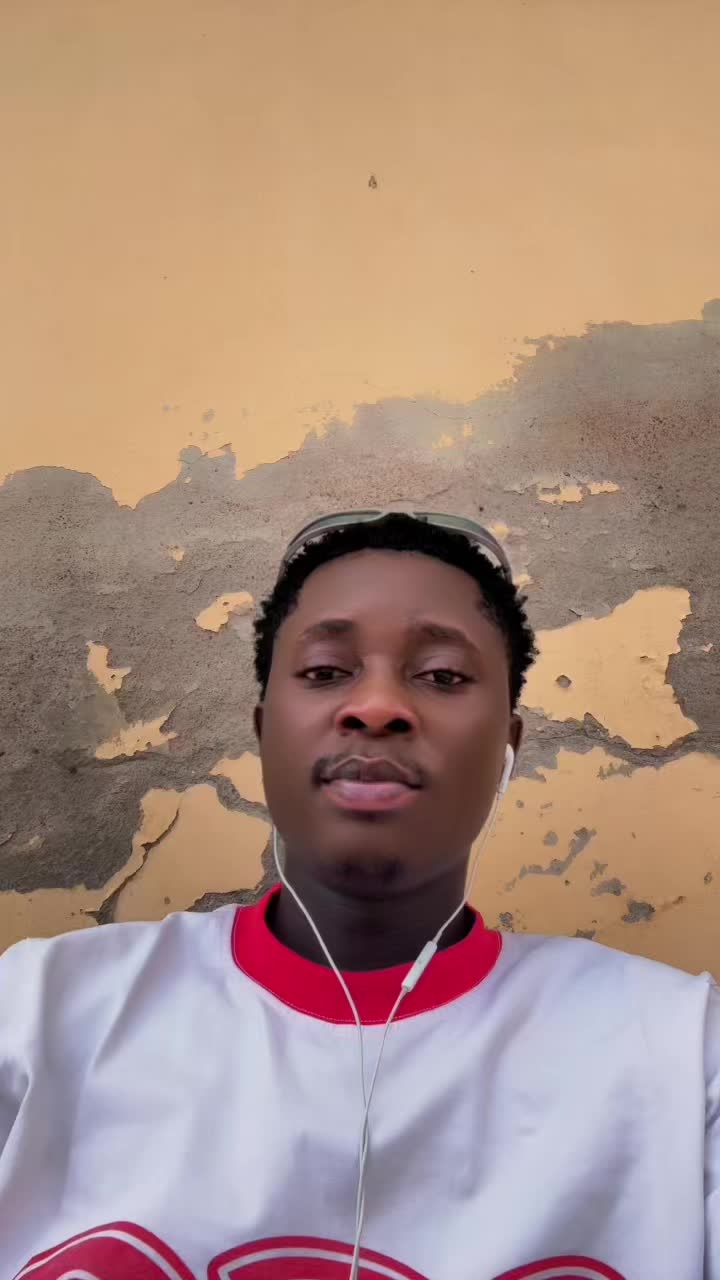 @Abayomi🤖👻