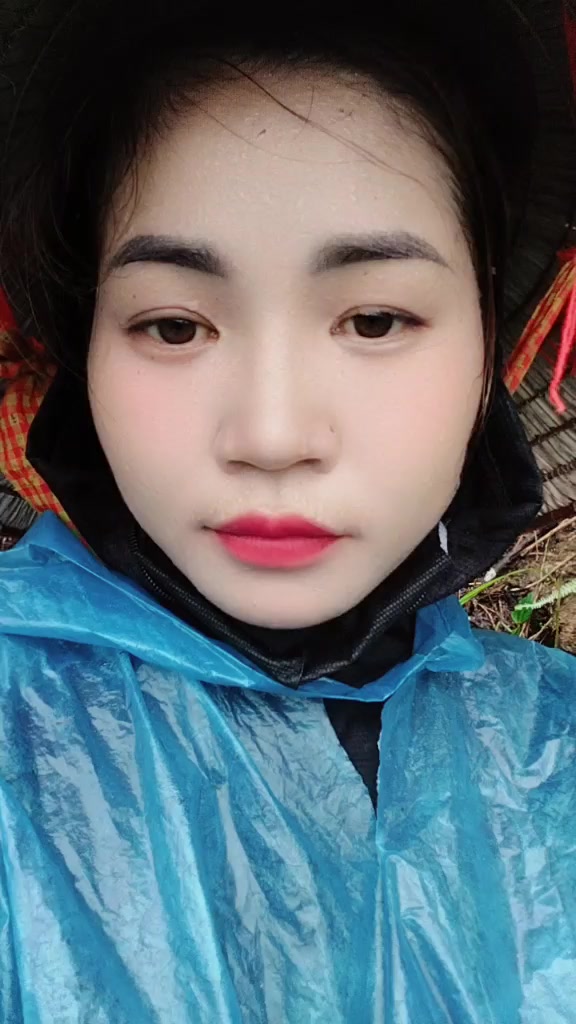 @L&ugrave;i Lại Ph&iacute;a Sau 💘