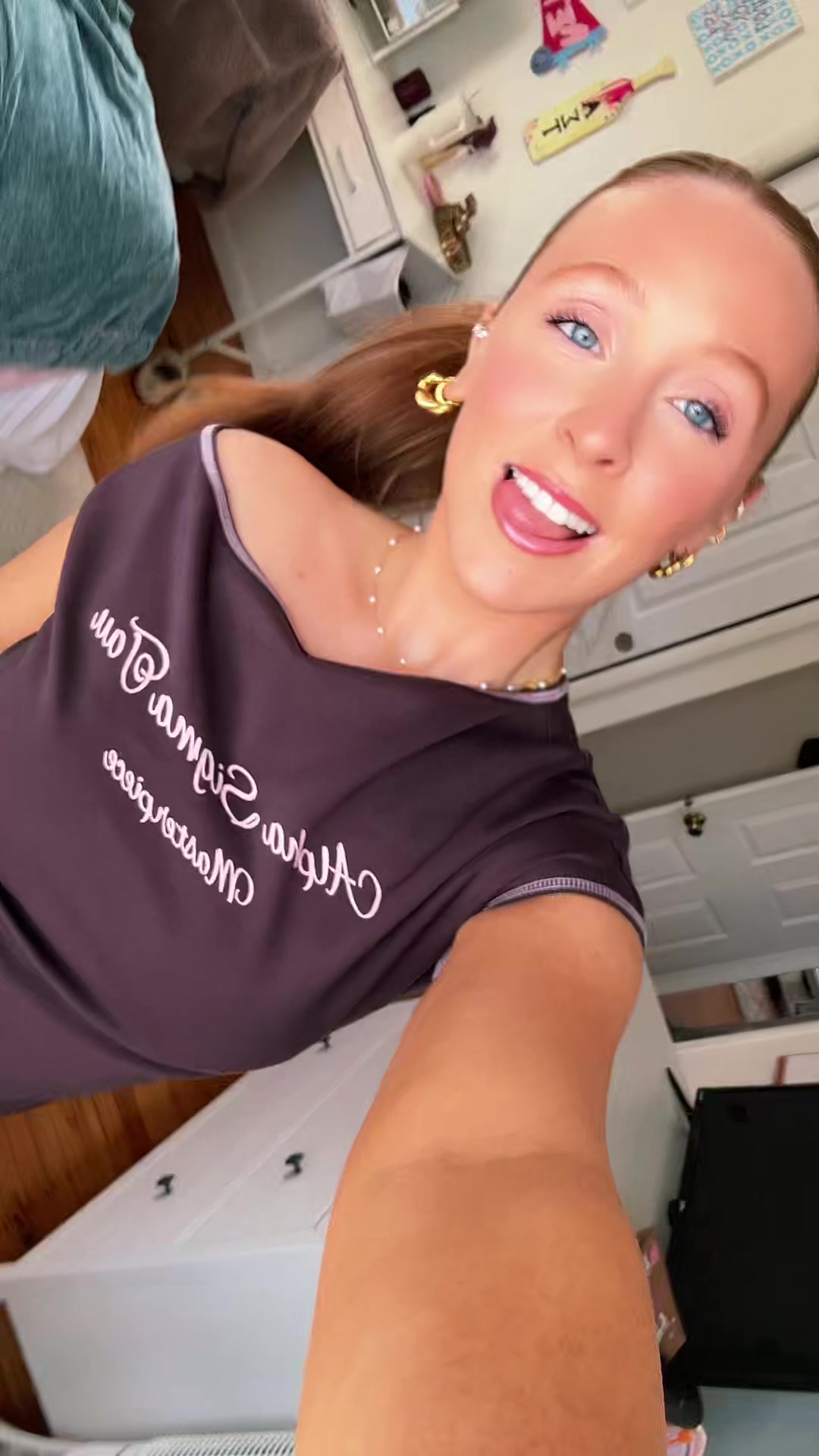@jenna 👩🏻&zwj;🦰🫧⭐️💐🍸💋
