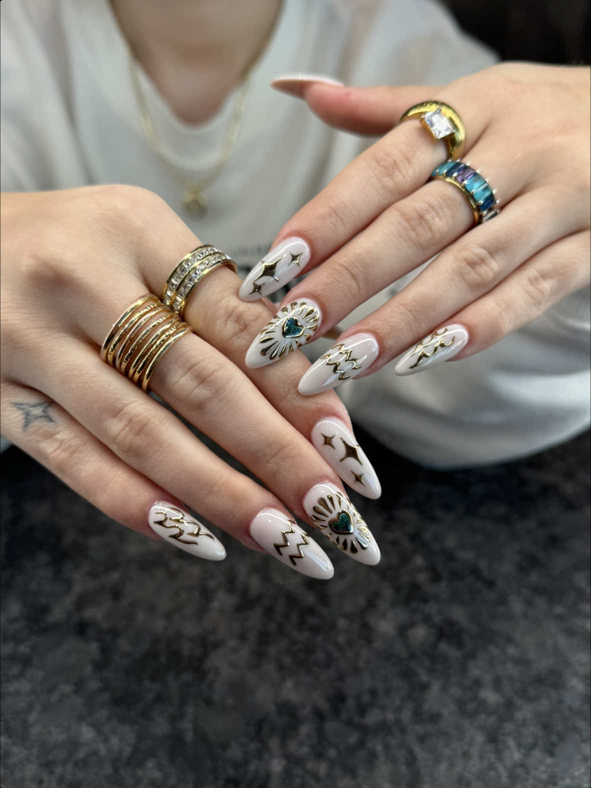 @Glitz Nail & Spa OutletMall