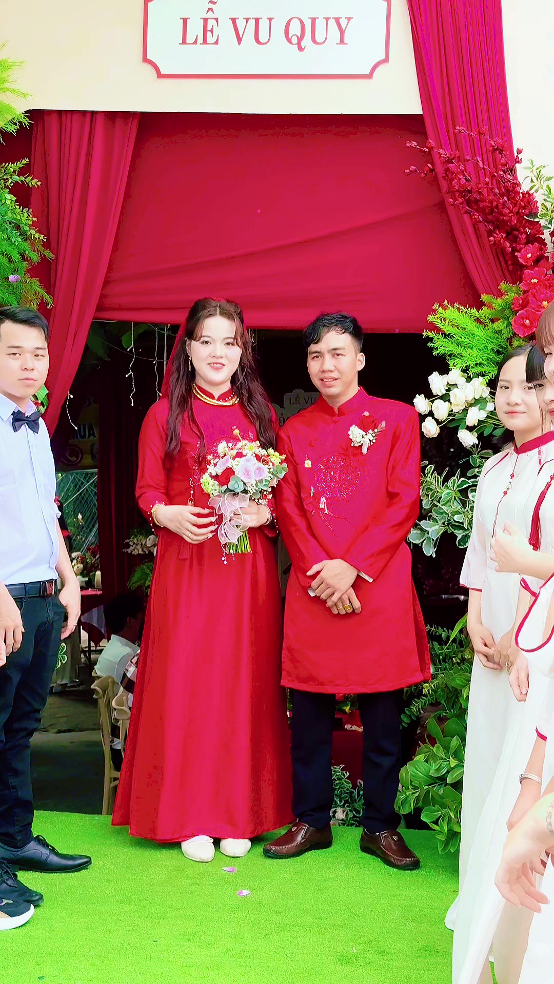 @S&acirc;m Nguyễn s&agrave;i g&ograve;n &aacute;o cưới