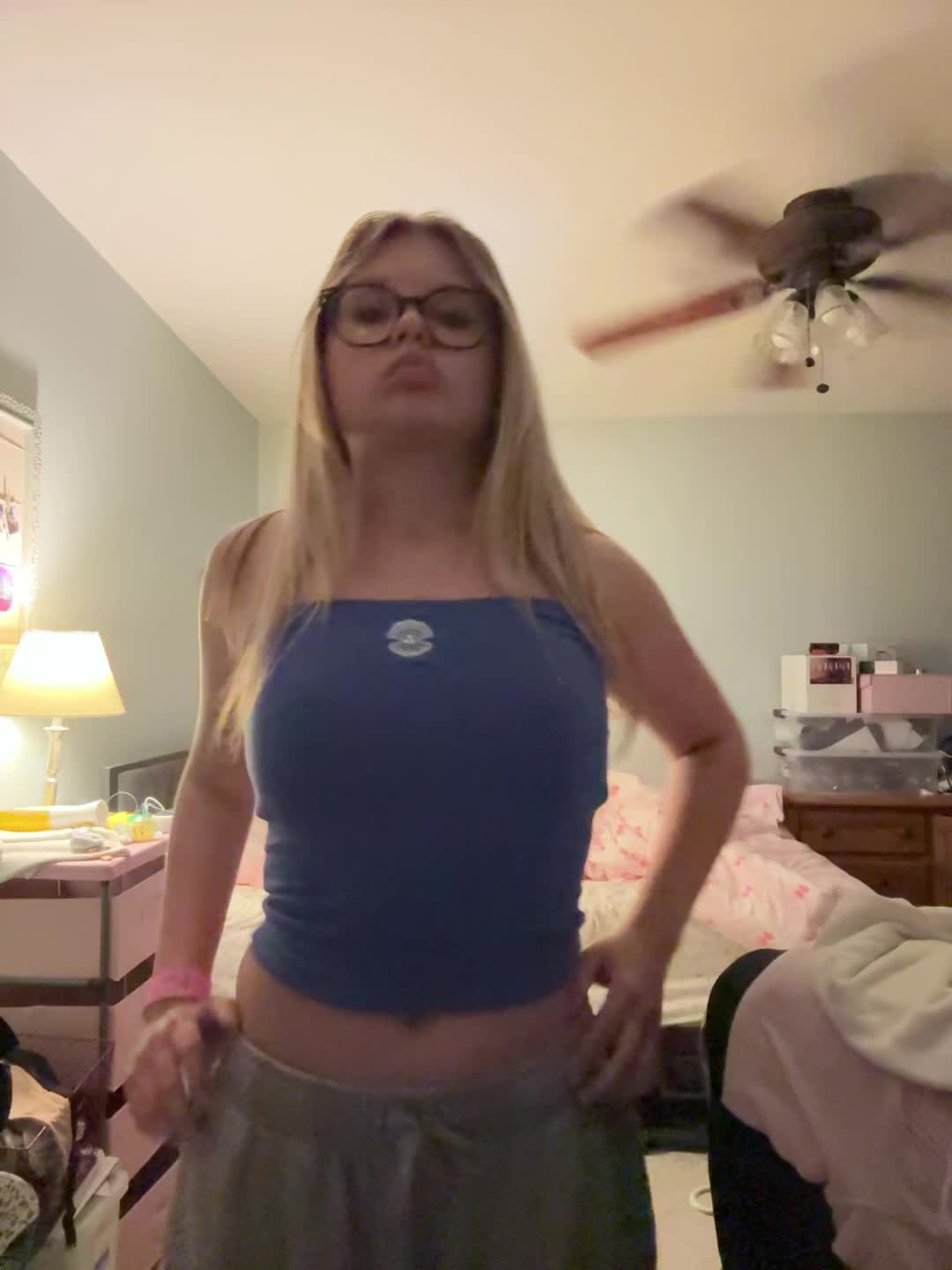 @Kenzieee😘😛🤼♀️🌊
