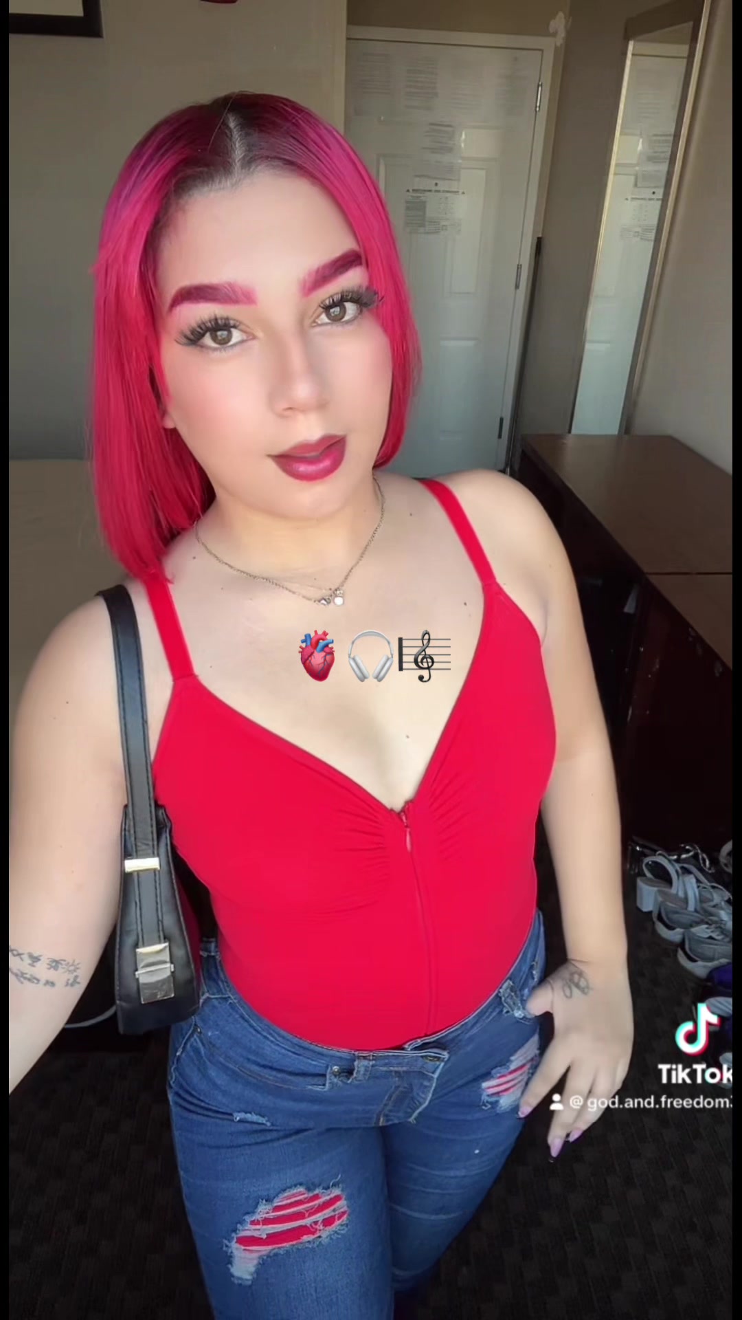 @Ciri👹🍓