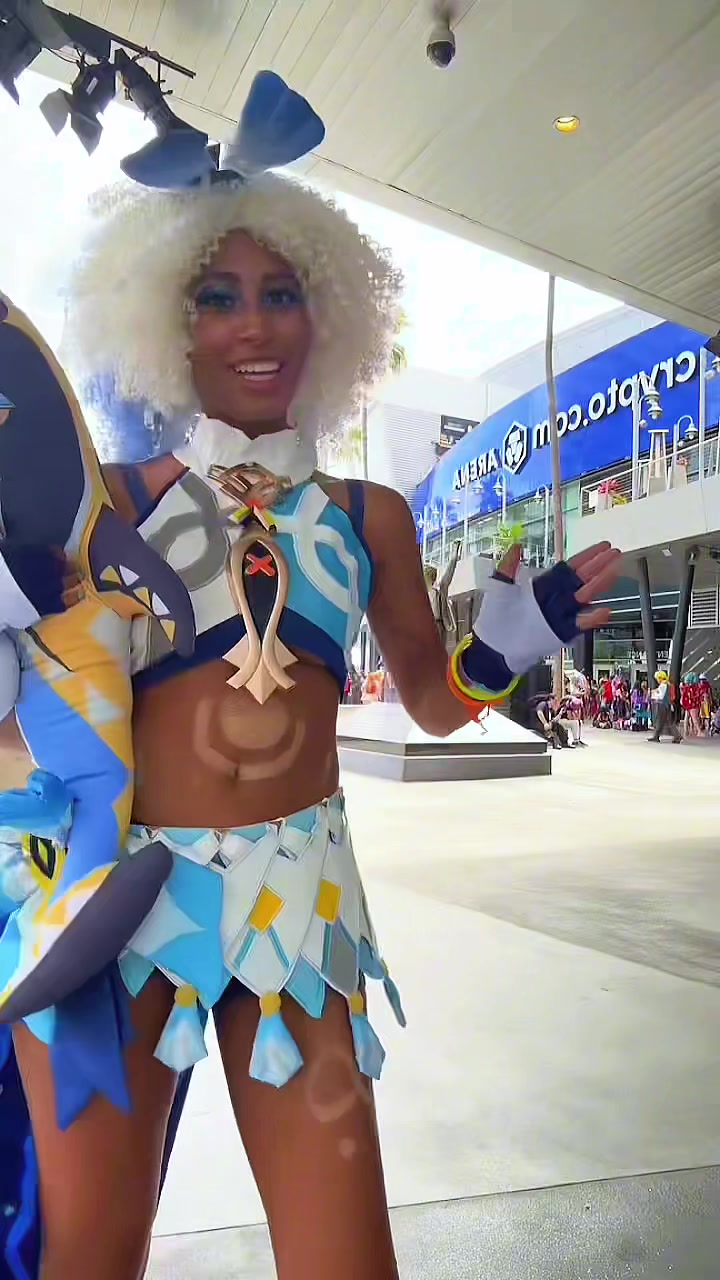 @honeyteecos 🔜 ax
